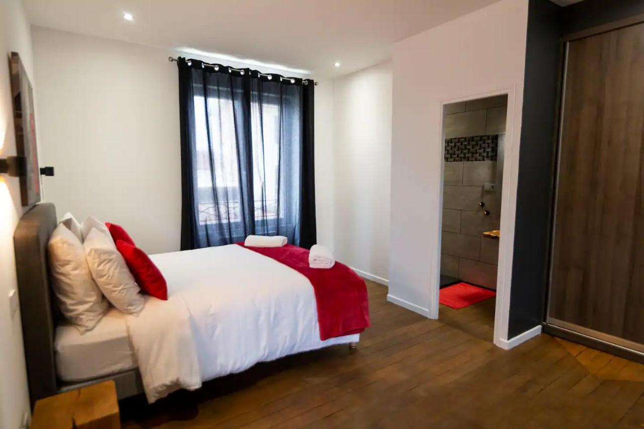 Les Suites Locarno Limoges Buitenkant foto